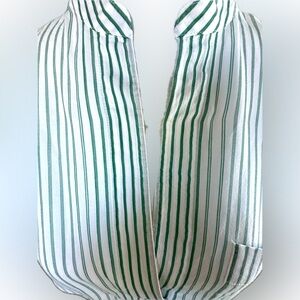 Vince long sleeve Tee size small, New with out tags